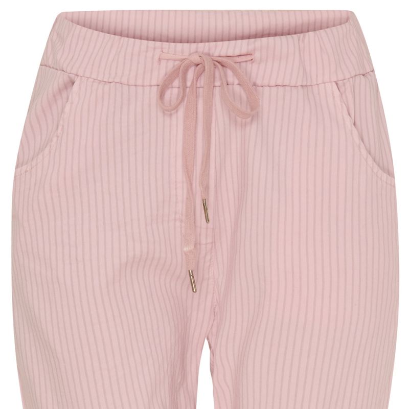 Marta DC Jerri Bukse